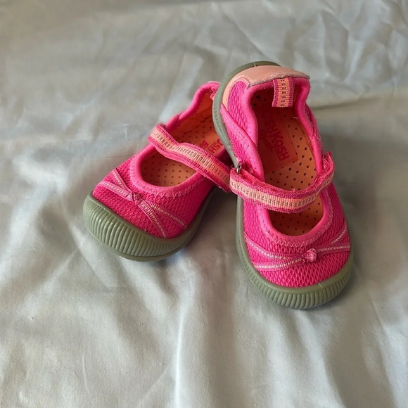 OshKosh B'Gosh -  pink Mary Janes - Kids size 5 - Picture 1 of 7